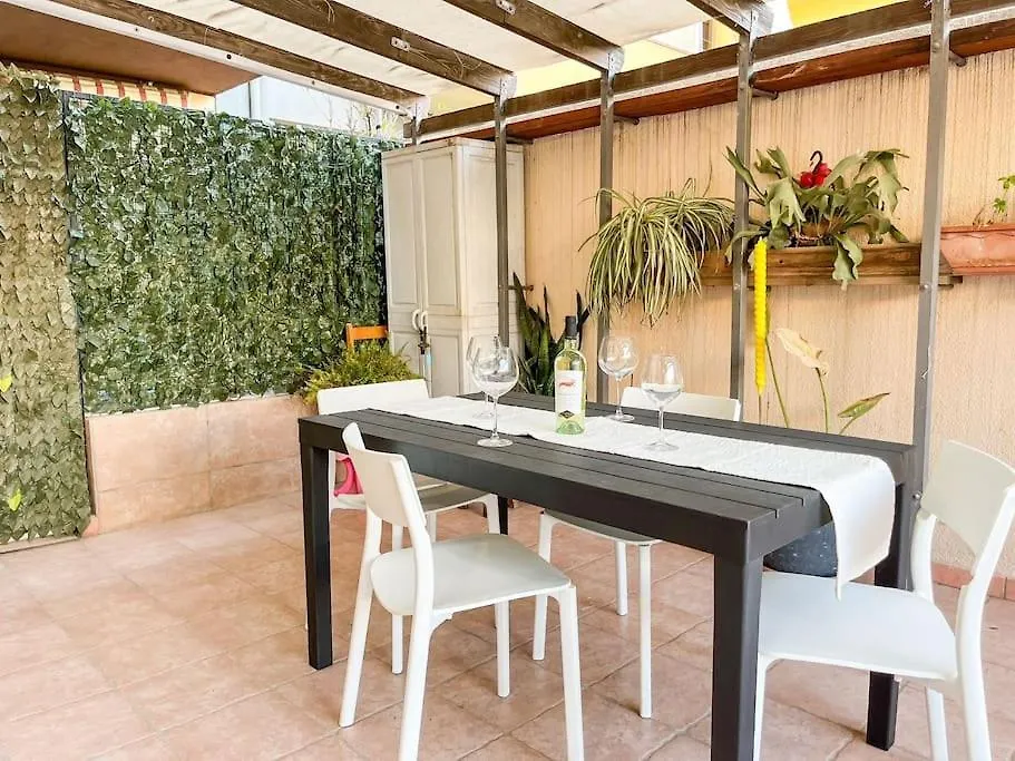 Apartment 5 Minuti Dal Mare E Parco Naturale- Casa Moderna Con Veranda Quartu Sant'Elena Italy
